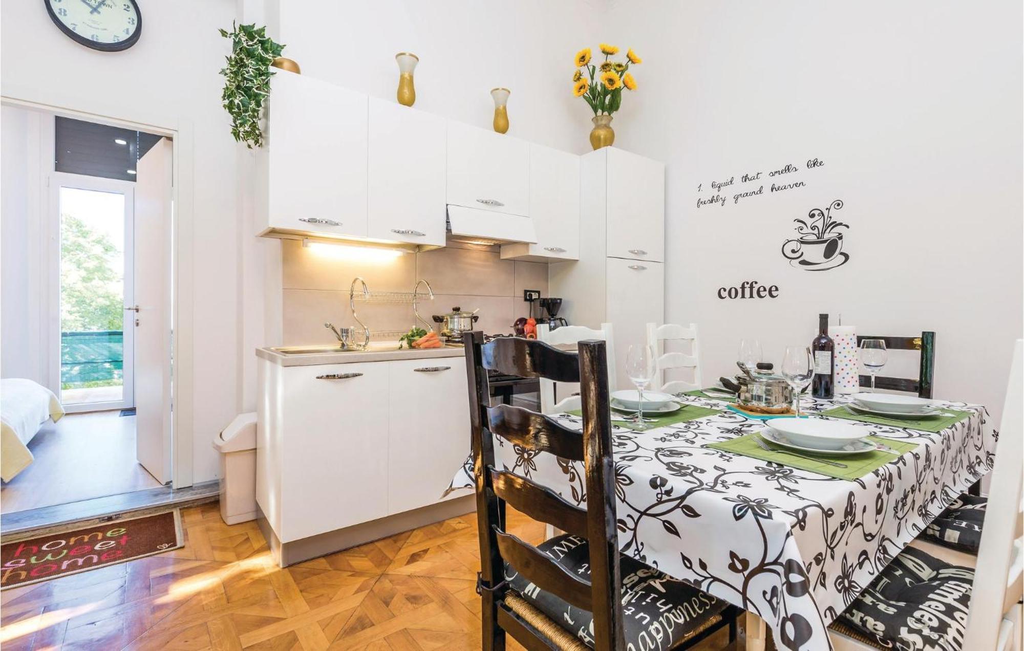 Amazing Apartment In Rijeka With Wifi Екстериор снимка