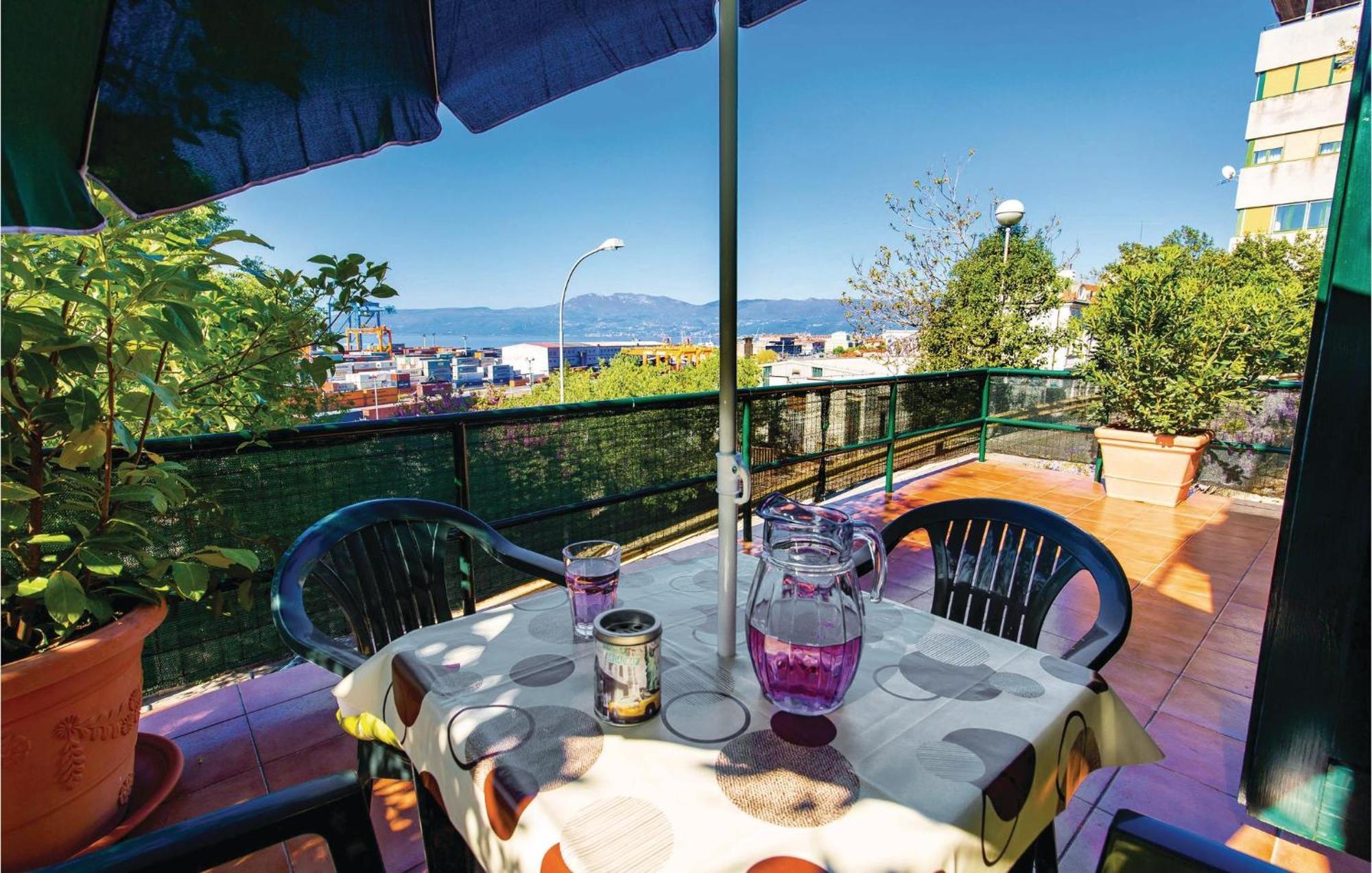 Amazing Apartment In Rijeka With Wifi Екстериор снимка